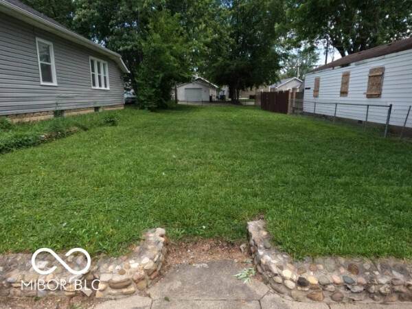 1741 Laurel Street - Photo 1