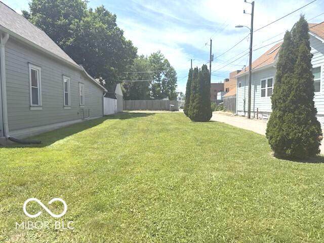 930 Olive Street - Photo 1