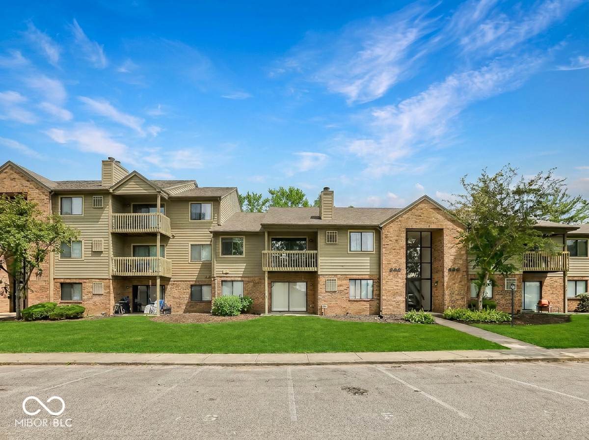4341 Village Parkway Circle - Photo 1