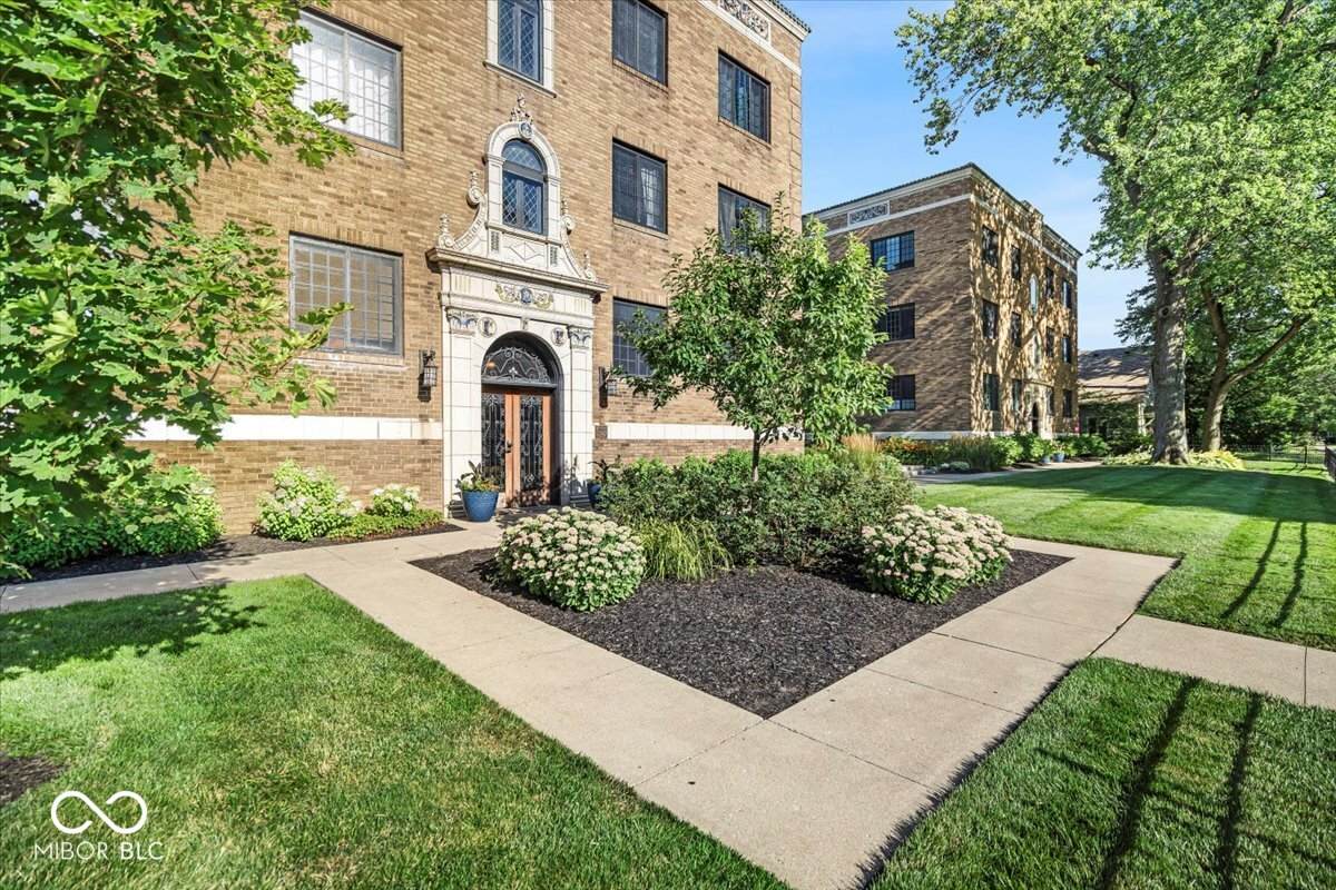 5347 College Avenue - Photo 1