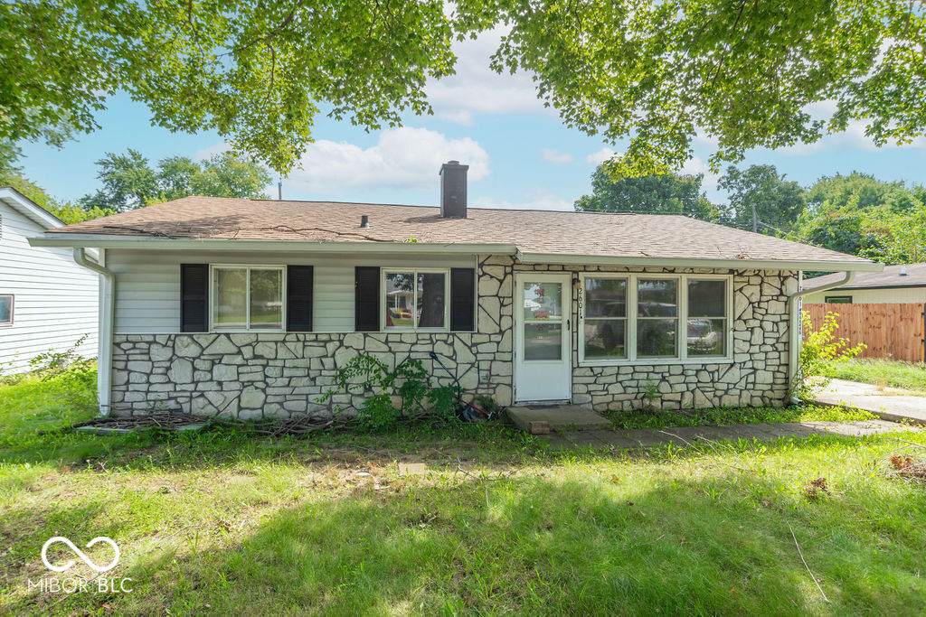 2601 Falcon Drive - Photo 1