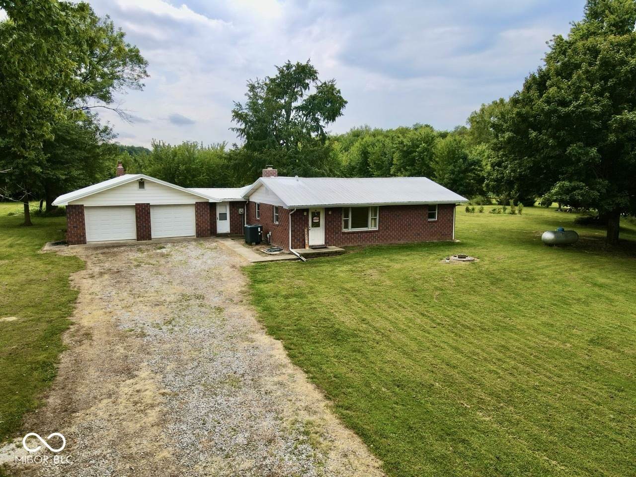 12099 Davis Avenue - Photo 1