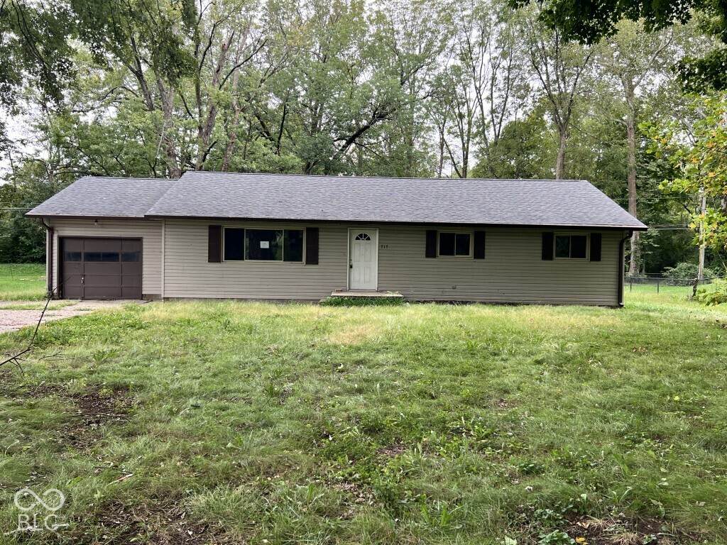 717 Kessler Boulevard - Photo 1