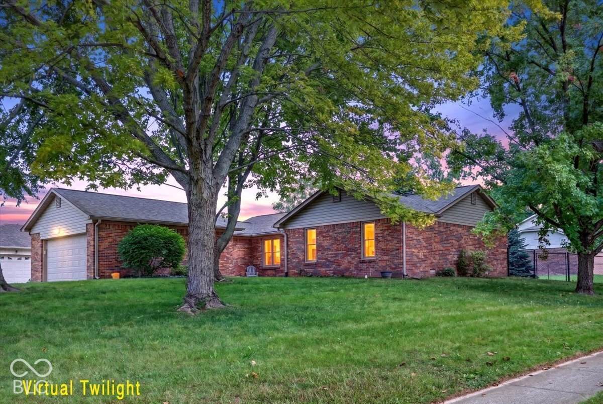 1101 Riverview Drive - Photo 1