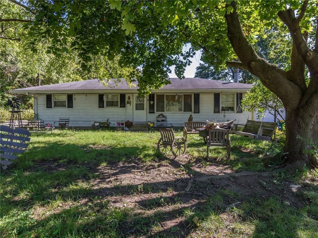 19410 East Street - Photo 1