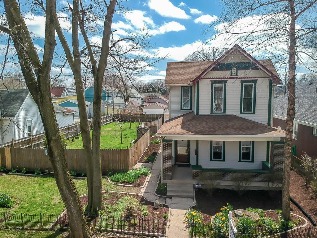 1423 Hoyt Avenue - Photo 1