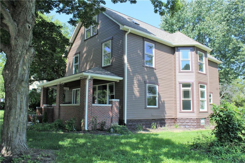 902 Main Street - Photo 1