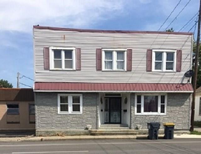 810 8th Street - Photo 1