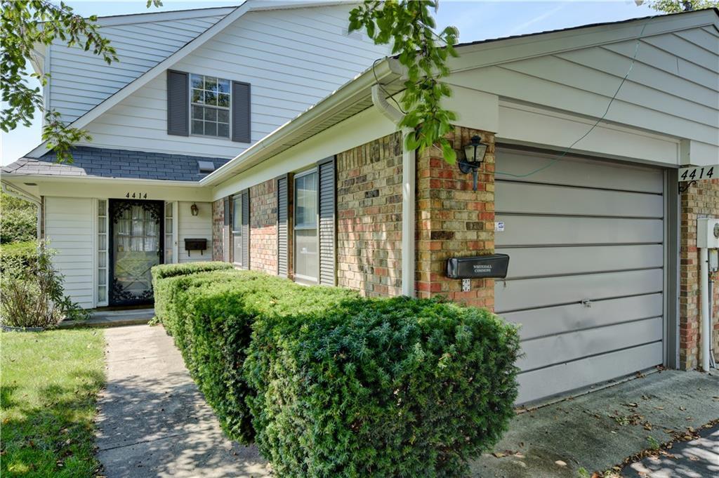 4414 London Court - Photo 1