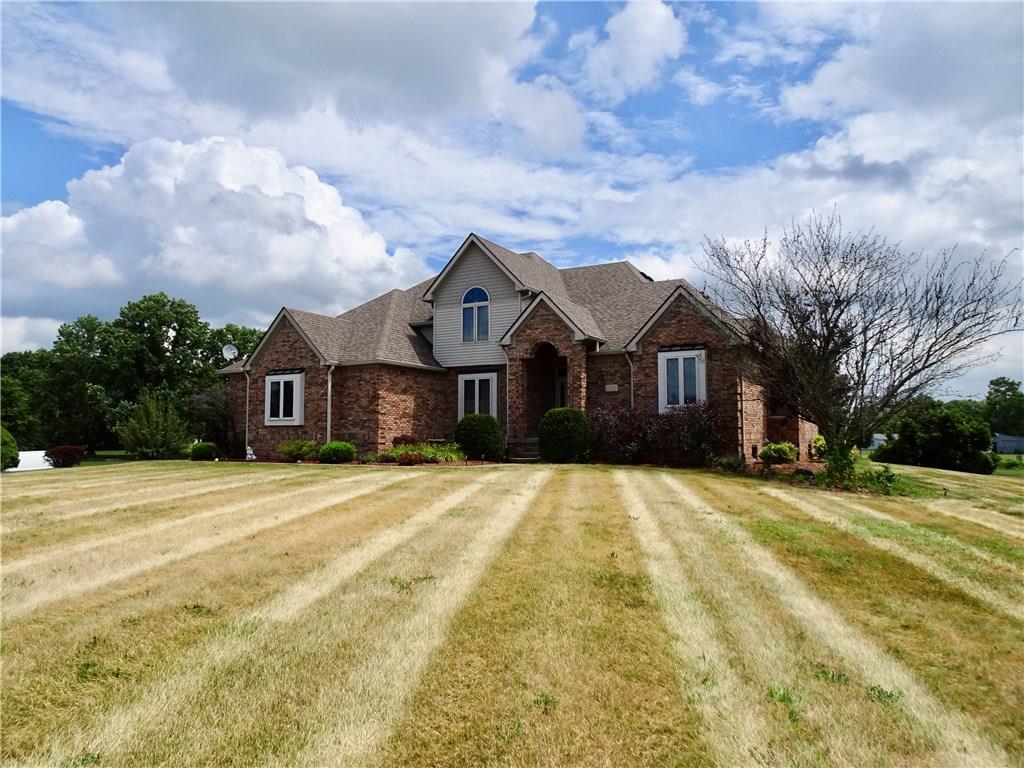 525 Jones Place - Photo 1