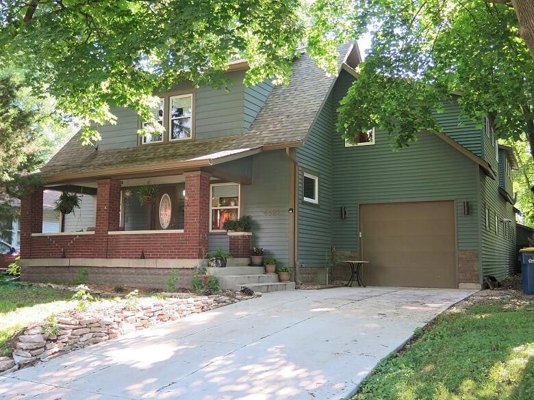 4521 Winthrop Avenue - Photo 1