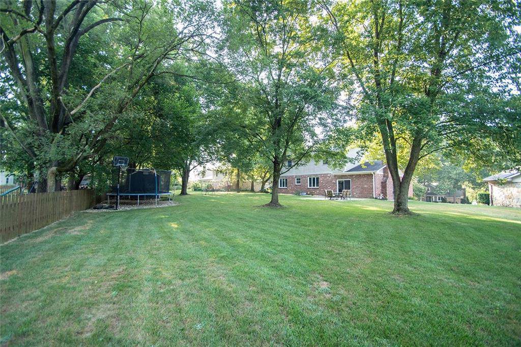 509 Canterbury Court - Photo 1