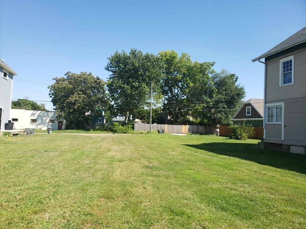 2637 College Avenue - Photo 1