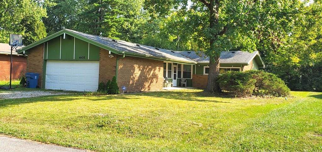 4905 Victoria Road - Photo 1