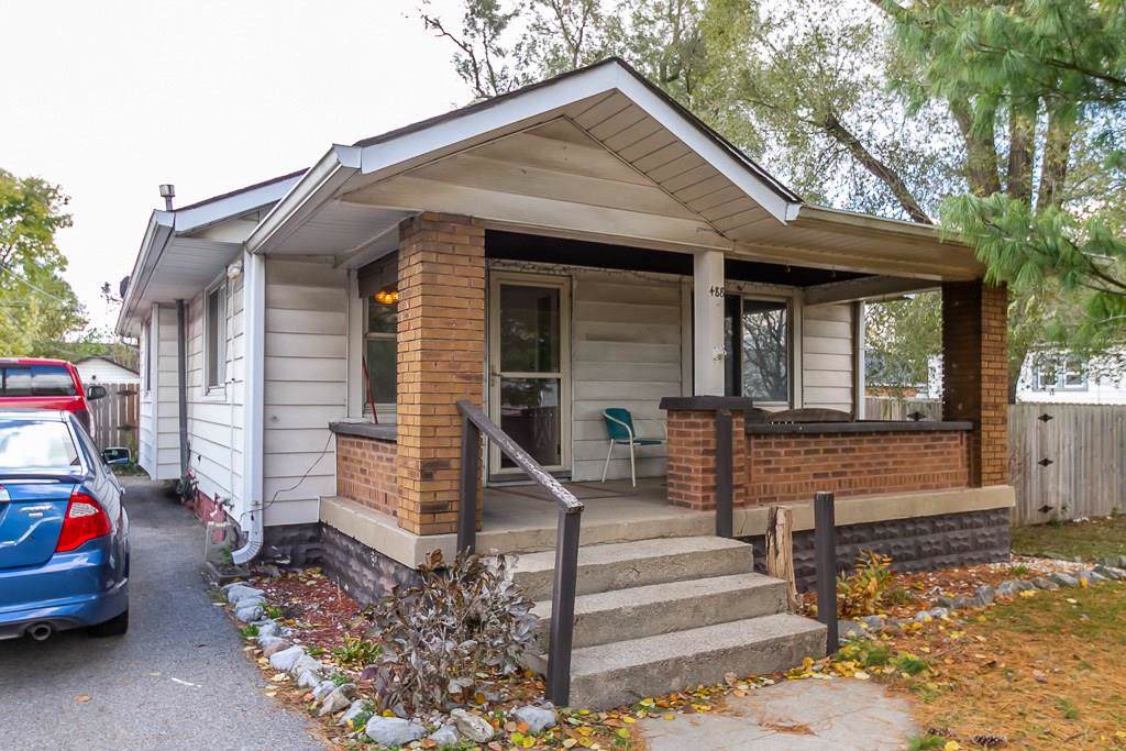 488 Livingston Avenue - Photo 1