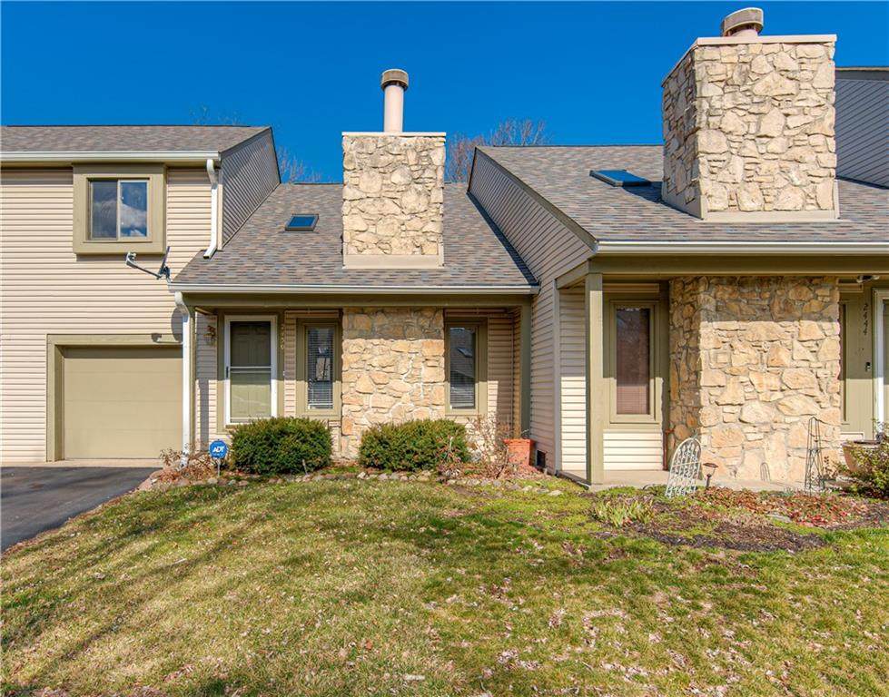 2450 Spring Hill Court - Photo 1