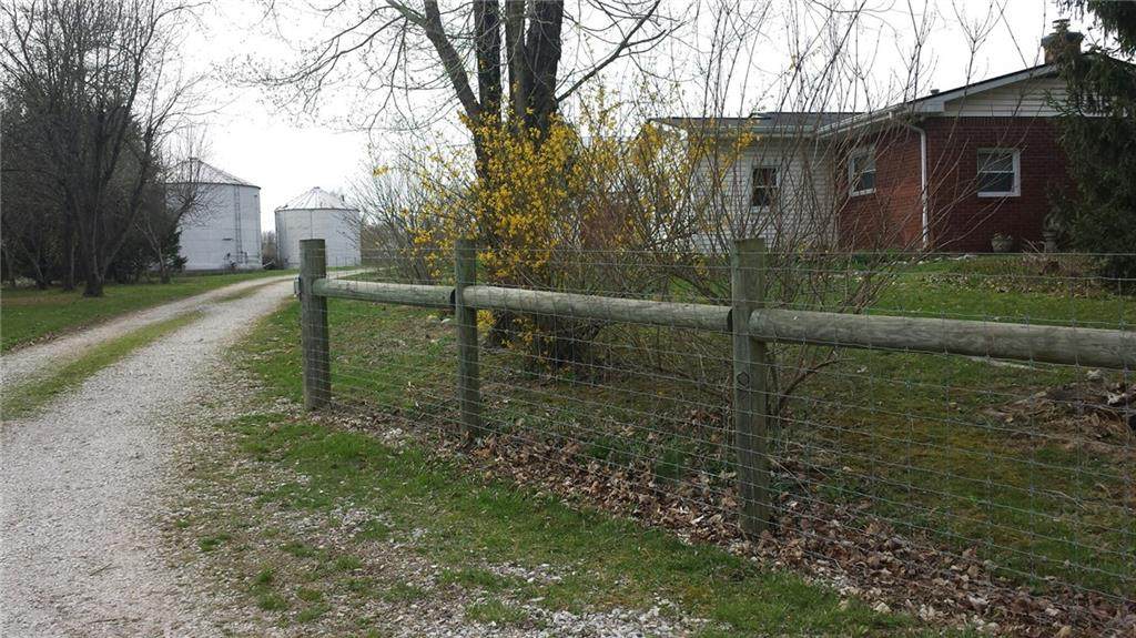 8853 Co Rd 825 E - Photo 1 8853 Co Rd 825 E - Photo 1