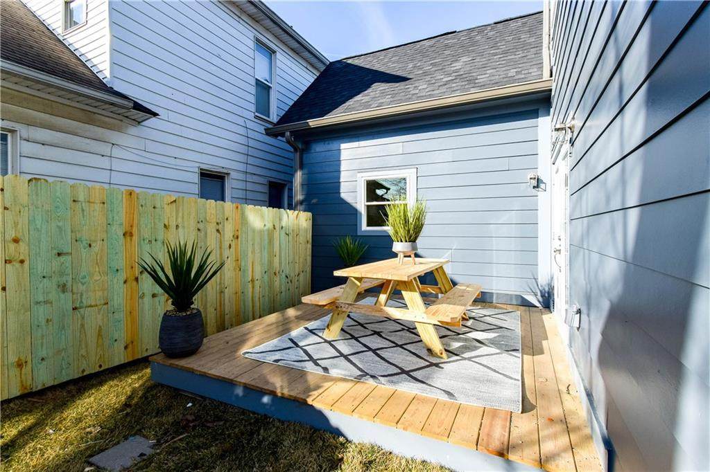 1517 Talbott Street - Photo 1