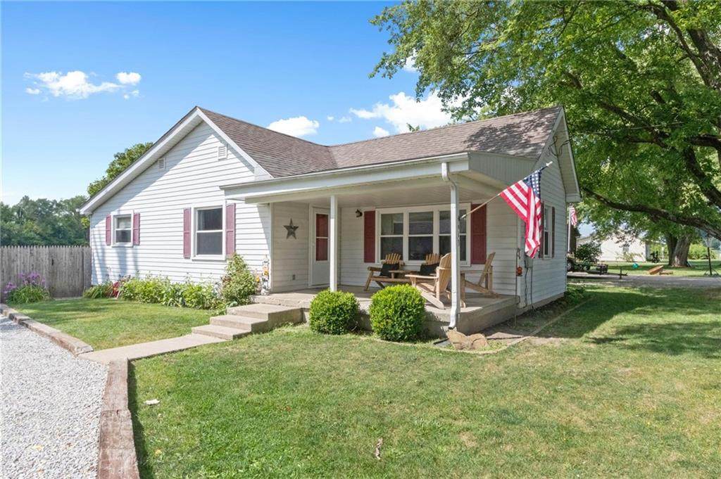 613 White Street - Photo 1