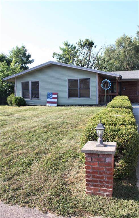 35 Holiday Lane - Photo 1