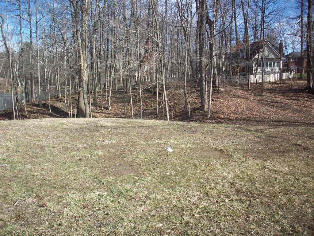 527 Macintosh Lane - Photo 1