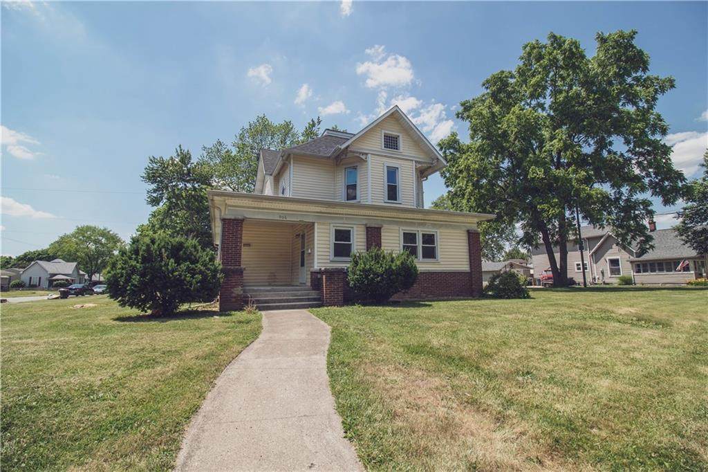 906 West Street - Photo 1
