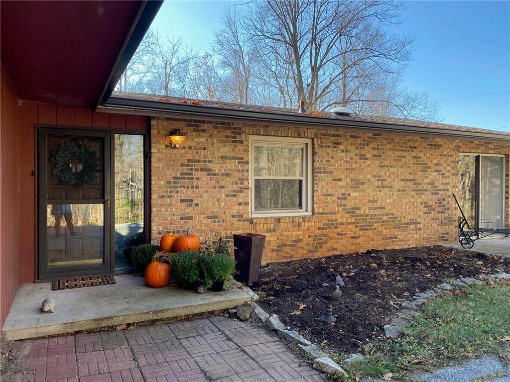 557 Century Oaks Drive - Photo 1