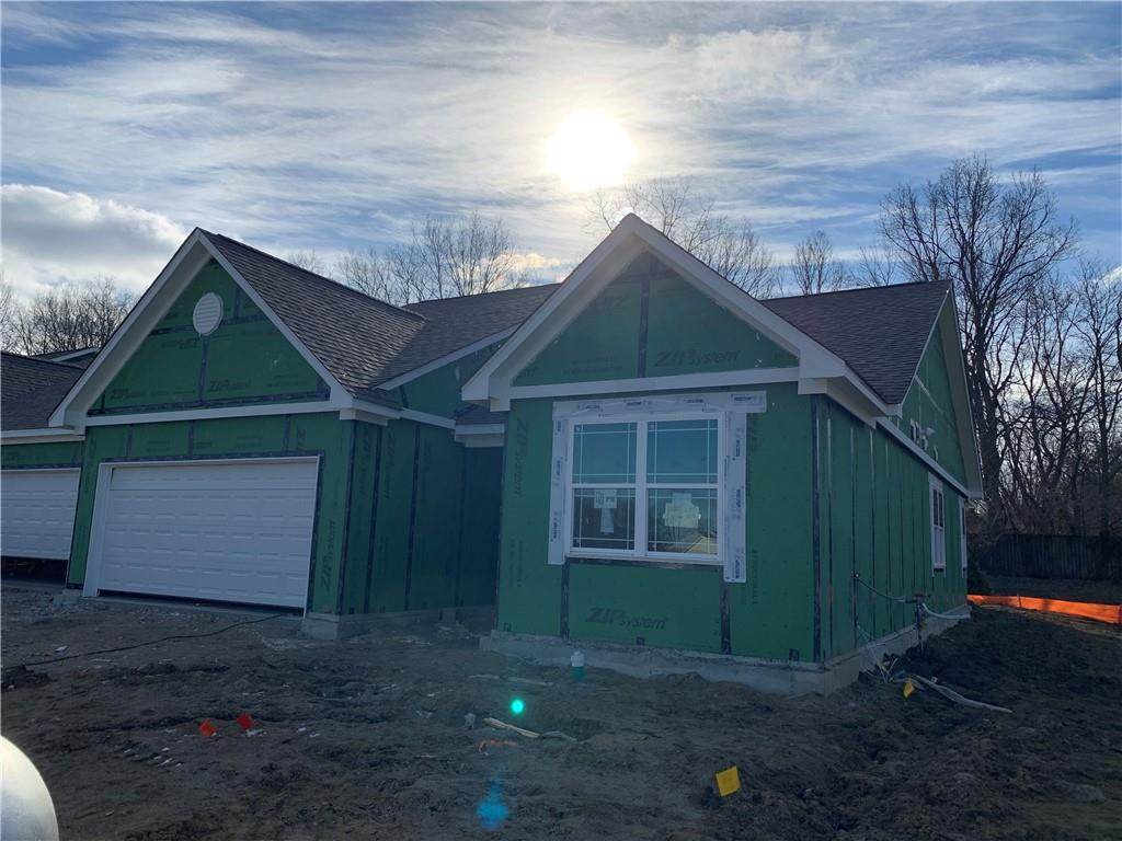 1013 Stallion Court - Photo 1