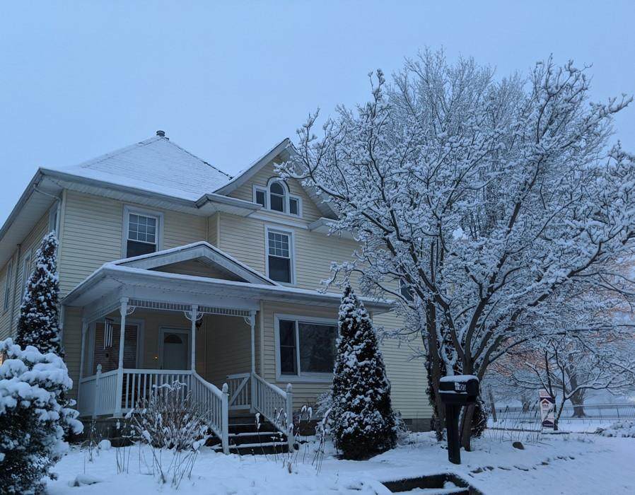 1105 Southern Avenue - Photo 1