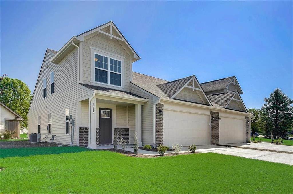 1235 Lexington Trail - Photo 1