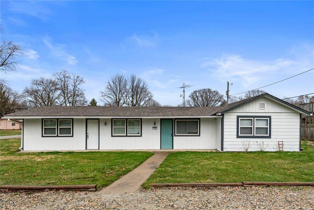 124 Hiawatha Drive - Photo 1