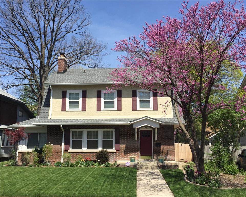 30 37TH Street - Photo 1