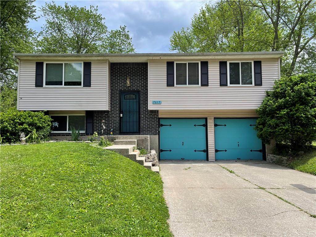 7615 Savannah Drive - Photo 1