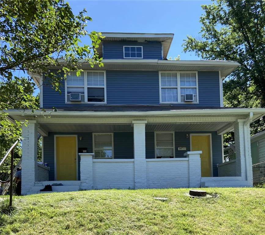319 Temple Avenue - Photo 1
