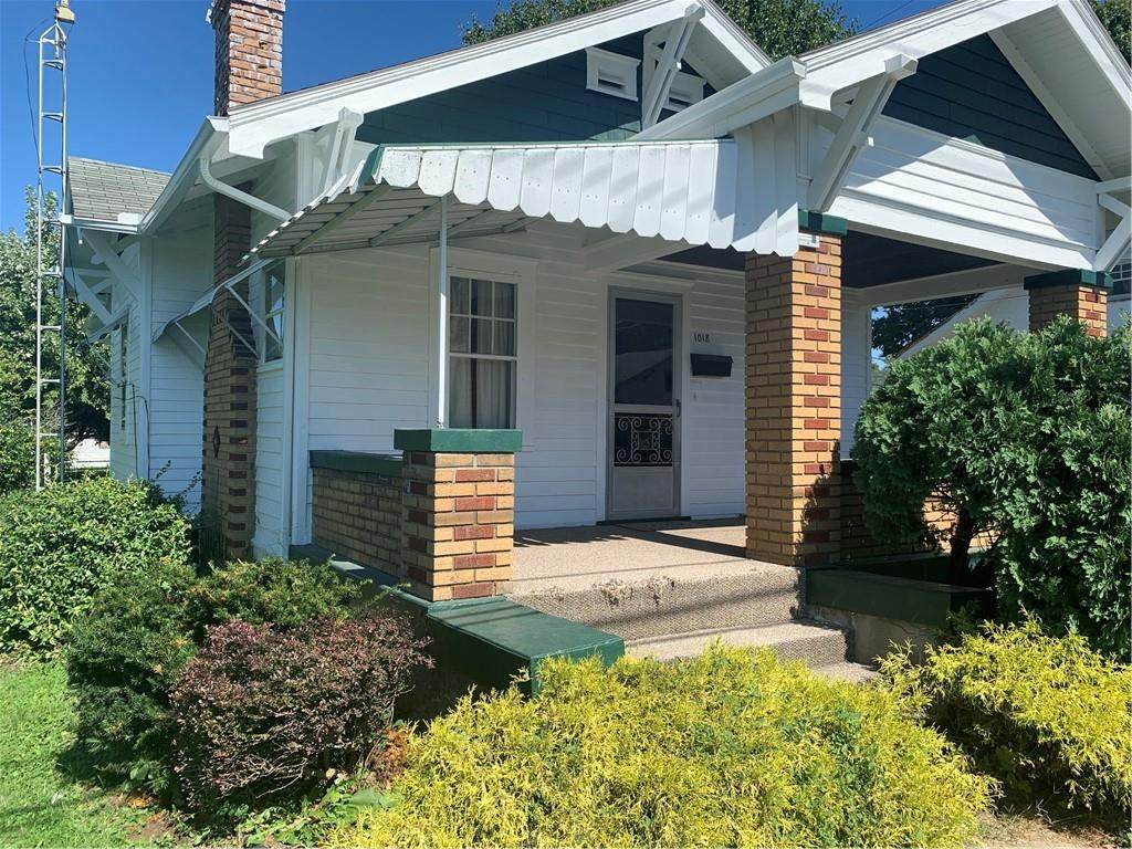 1018 8th Street - Photo 1