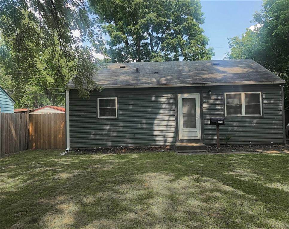2253 Goodlet Avenue - Photo 1