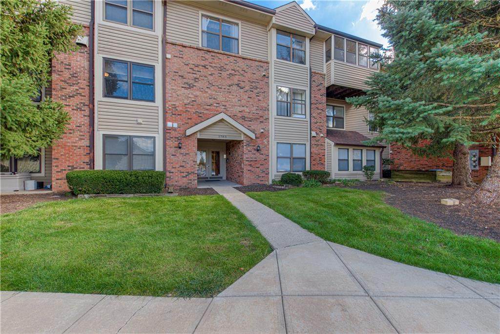 1763 Wellesley Lane - Photo 1