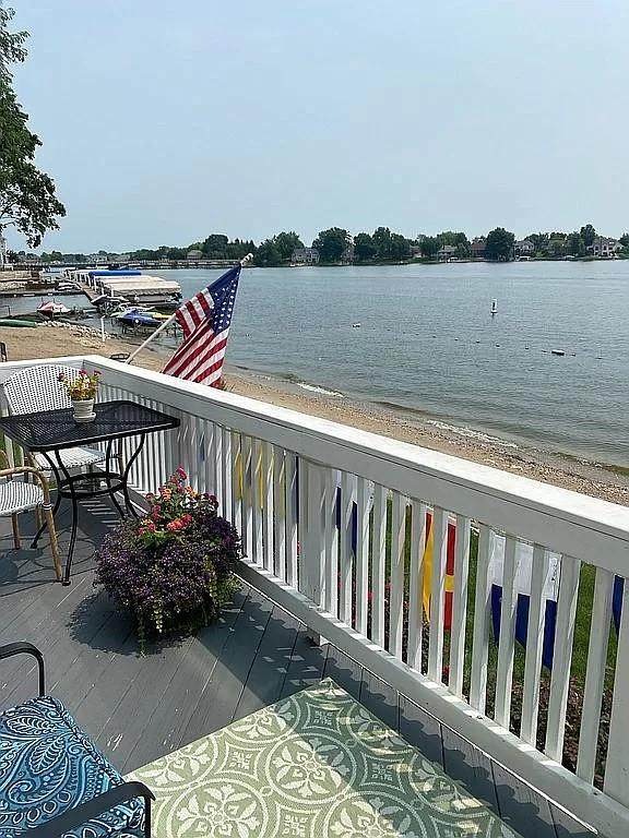 20714 Newport Dr - Photo 1