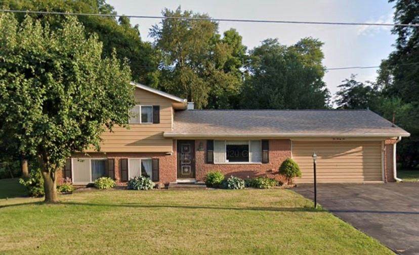 521 Valley Drive - Photo 1