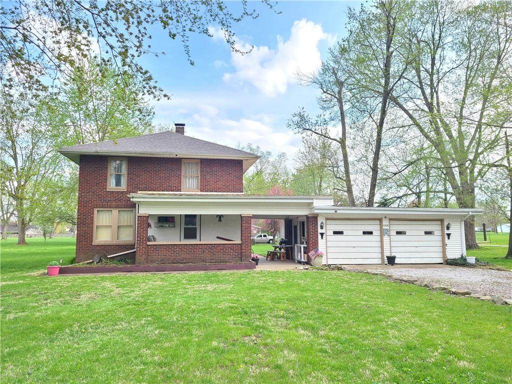 3329 Broadlands Avenue - Photo 1