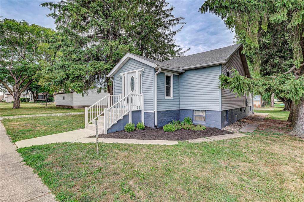 417 Maple Street - Photo 1