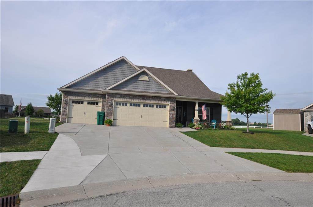 2906 Detford Court - Photo 1
