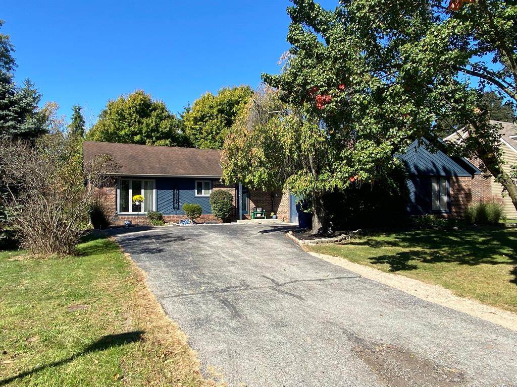 109 Wintergreen Drive - Photo 1