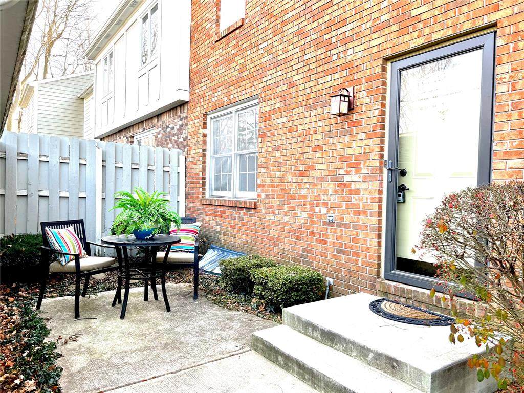 105 Carmelaire Drive - Photo 1