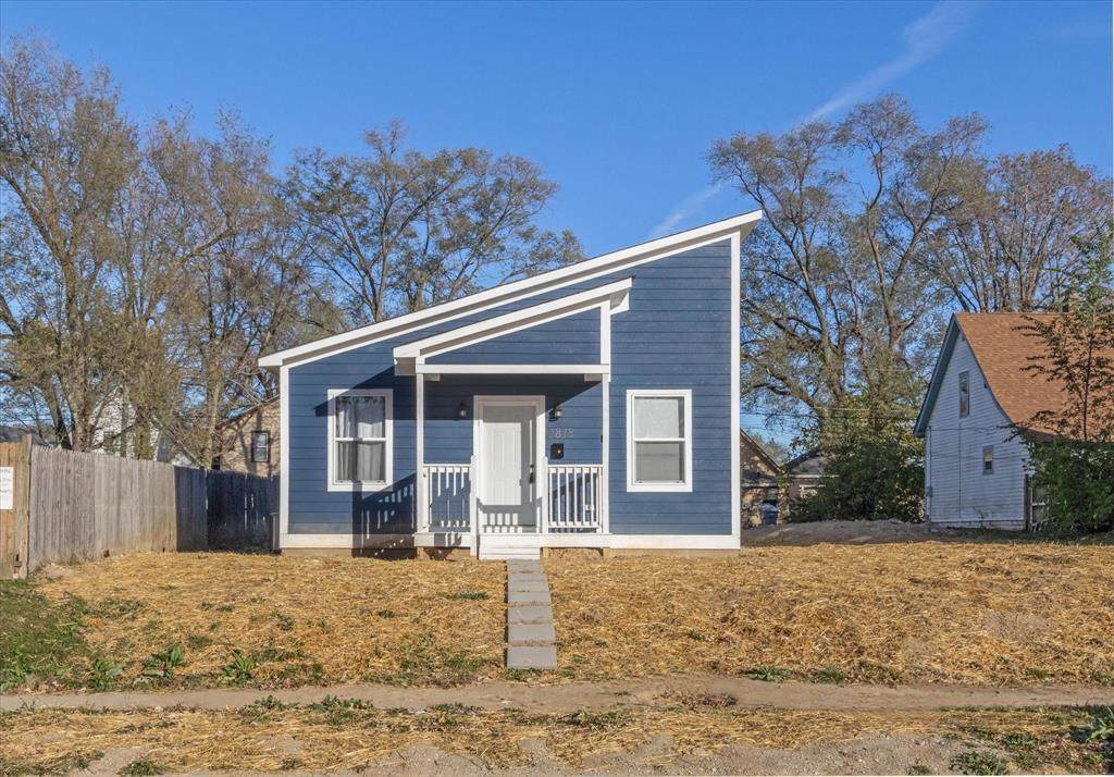 1813 Talbott Street - Photo 1