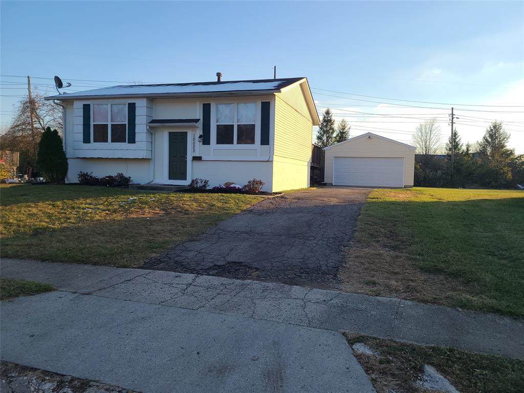 10023 33rd Street - Photo 1