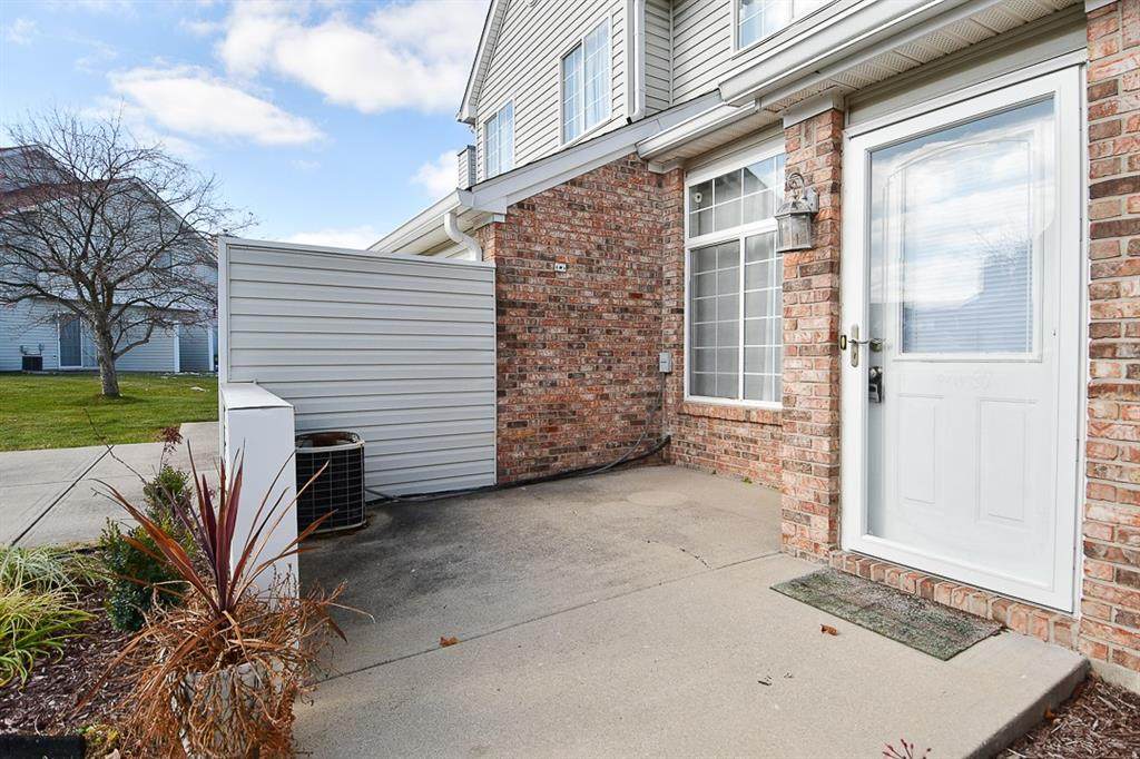 808 Coyote Way - Photo 1