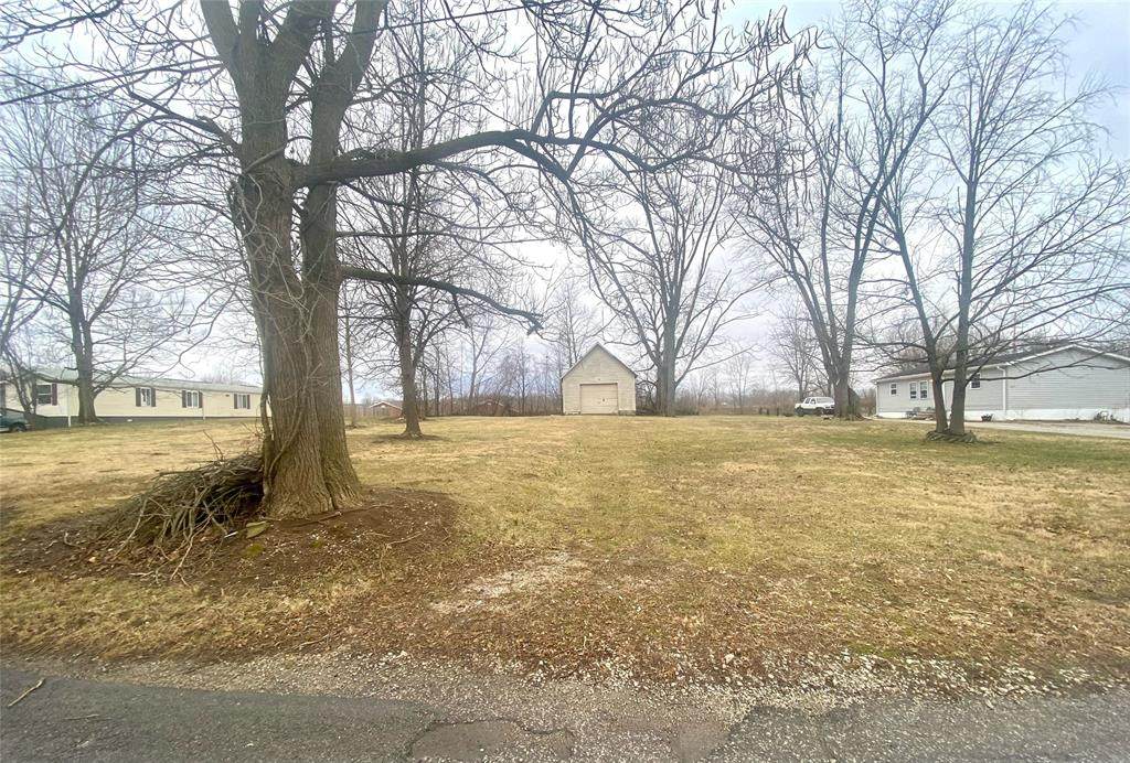 1054 Avenue E - Photo 1