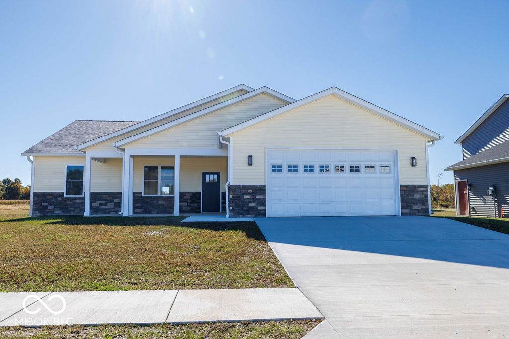 104 Pin Oak Road - Photo 1