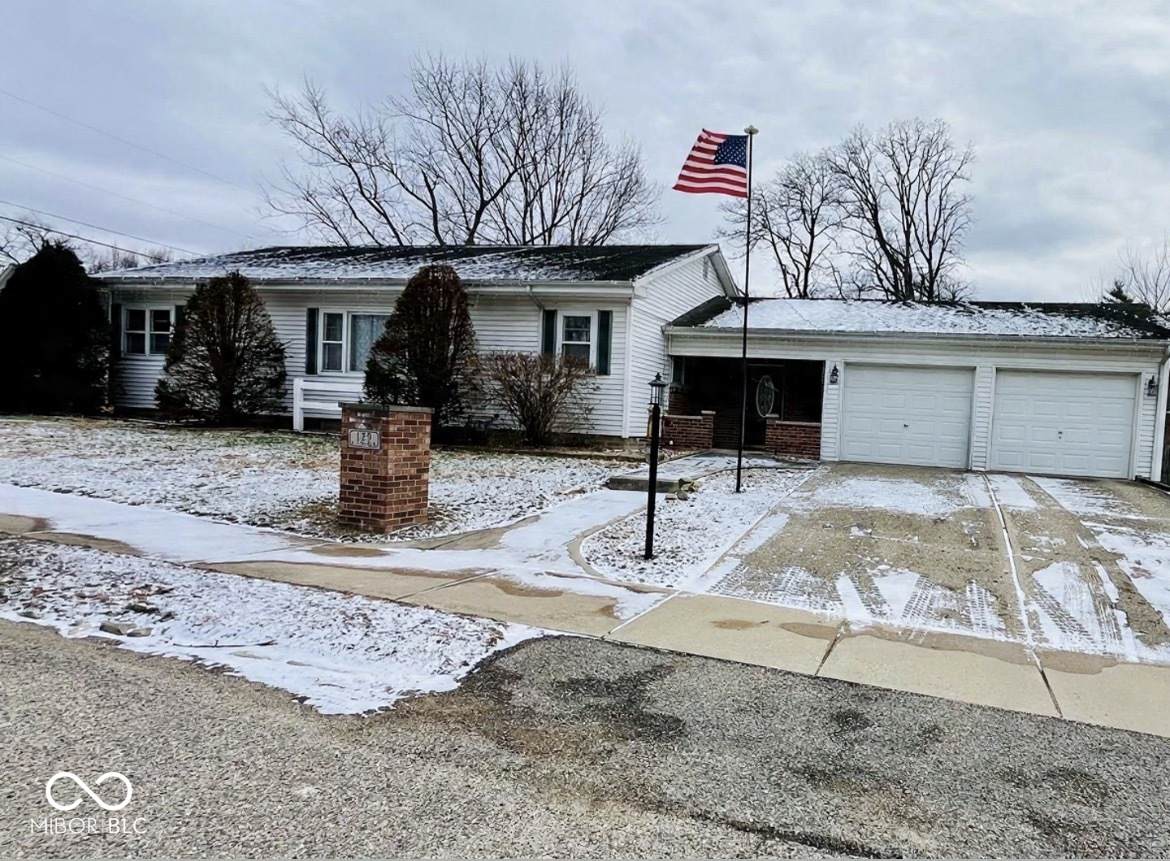 129 Center Street - Photo 1